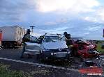 Colisão entre dois carros deixa 4 pessoas feridas em frente à base da Triângulo do Sol - Foto 11 de 28