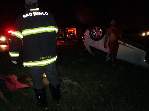 Fotos - Quatro pessoas ficam feridas em capotamento na Rodovia Washington Luís - Foto 6 de 23