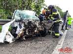 Colisão frontal entre carro e caminhão mata homem na SP-215 - Foto 8 de 35